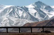 Snow Mountain and Tibet Railway Bridge, Tibet Train Travel